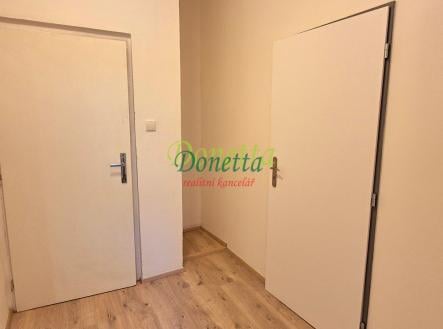 Pronájem bytu, 1+kk, 32 m²