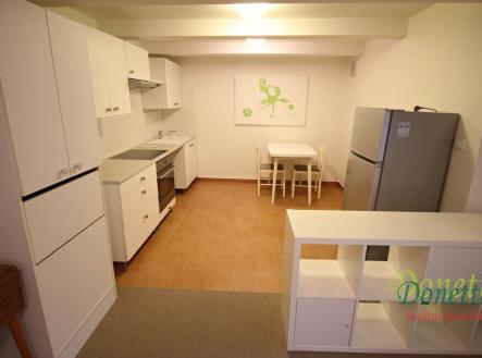 Pronájem bytu, 1+kk, 30 m²