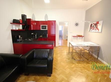 Pronájem bytu, 3+kk, 77 m²