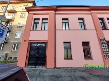 Pronájem obchodní prostor, 62 m²