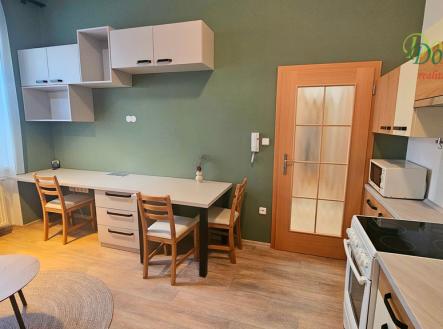 Pronájem bytu, 2+kk, 66 m²