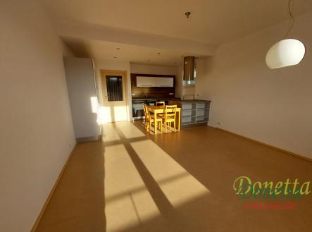 Pronájem bytu, 3+kk, 76 m²