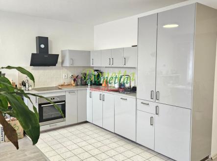 Pronájem bytu, 3+1, 94 m²