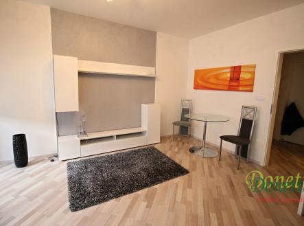 Pronájem bytu, 1+kk, 42 m²