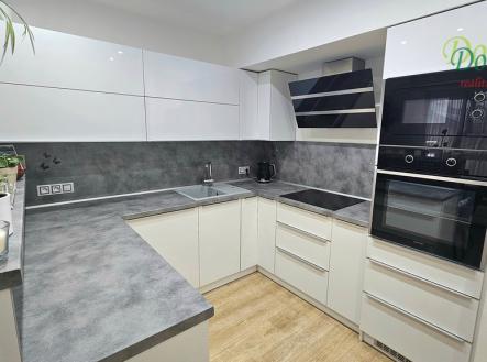 Prodej bytu, 2+kk, 58 m²