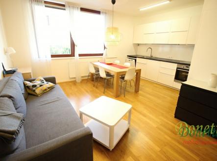 Pronájem bytu, 3+kk, 70 m²