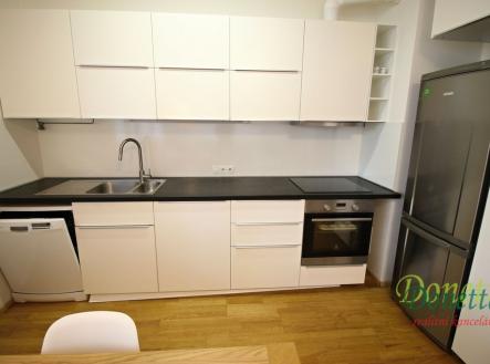 Pronájem bytu, 3+kk, 70 m²