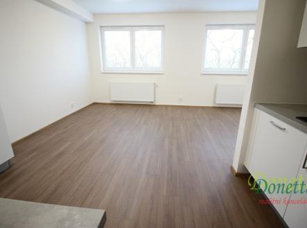 Pronájem bytu, 3+kk, 77 m²