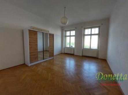 Pronájem bytu, 2+1, 84 m²