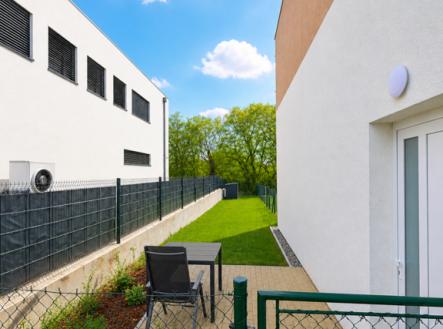 Pronájem bytu, 3+kk, 77 m²