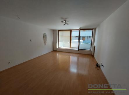 Pronájem bytu, 1+kk, 44 m²