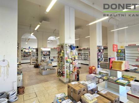 Pronájem obchodní prostory, 250 m²