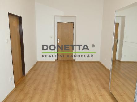 Pronájem bytu, 2+1, 77 m²