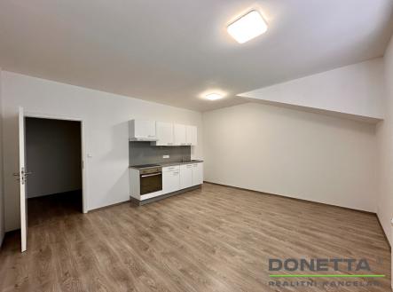 Pronájem bytu, 1+kk, 34 m²