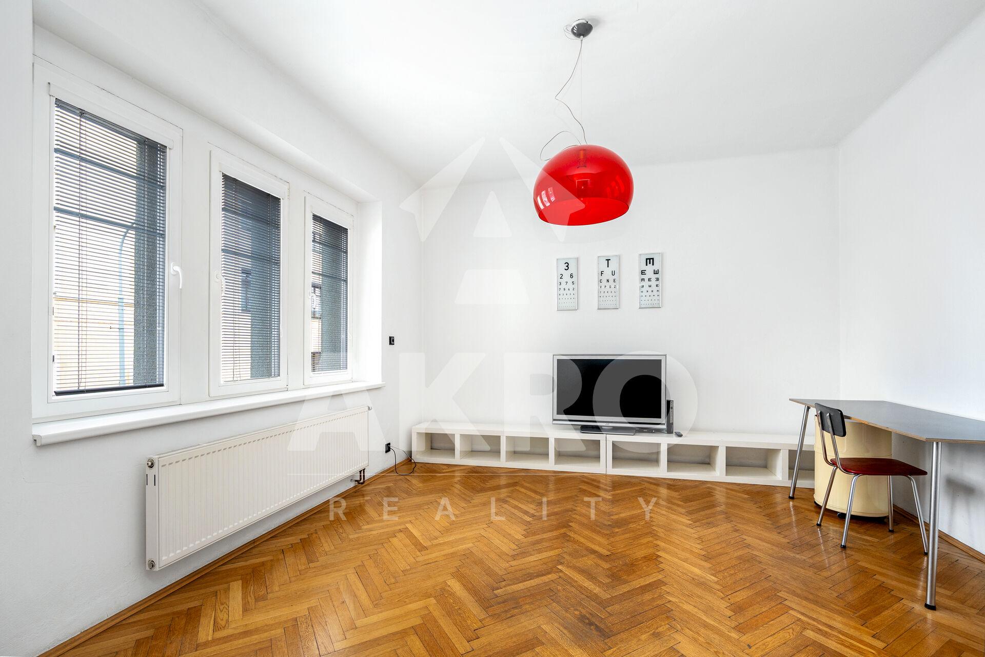 Pronájem bytu 1+1 45m2 Praha 6 Břevnov Za Strahovem