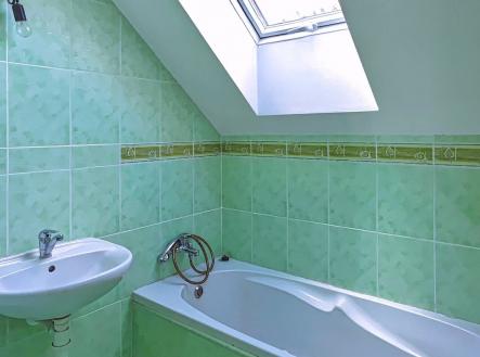 Prodej domu Chotoviny u Tábora - koupelna II