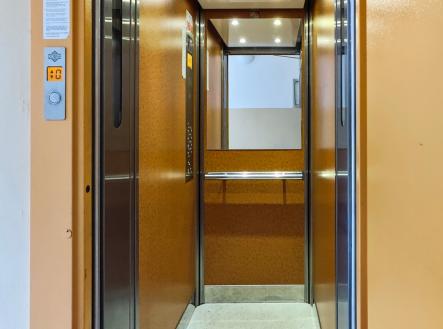 Prodej bytu Praha 9 Střížkov Rumburská - výtah