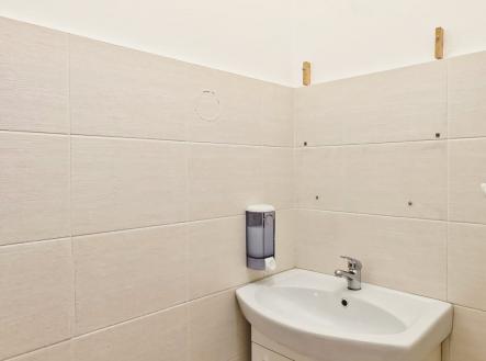 Pronájem kanceláře Praha 3 Vinohrady Lucemburská - zázemí