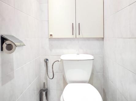 Pronájem bytu Praha 4 Háje Jažlovická - WC