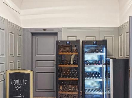 Pronájem zámecké restaurace zámku Dobříš - vstup