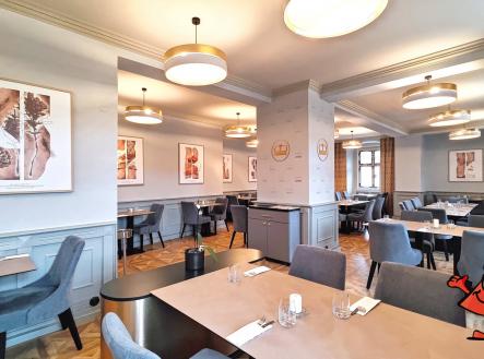 Pronájem zámecké restaurace zámku Dobříš - salonek B