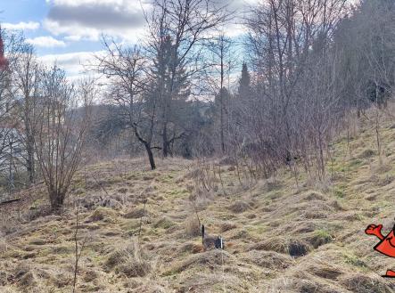 Prodej stavebního pozemku 1 372 m², Volfartice - střed obce