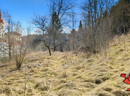Prodej stavebního pozemku 1 372 m², Volfartice - střed obce