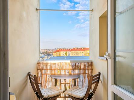 Pronájem bytu 2+kk Praha 4 Pankrác - balkonek