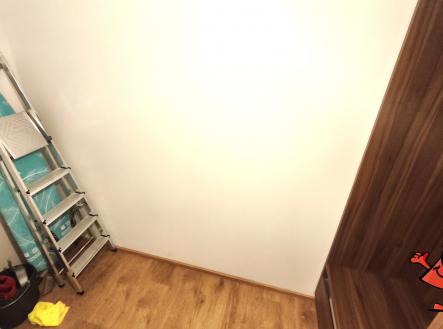 Malešická 3+KK s Terasou a 2x gar -komora