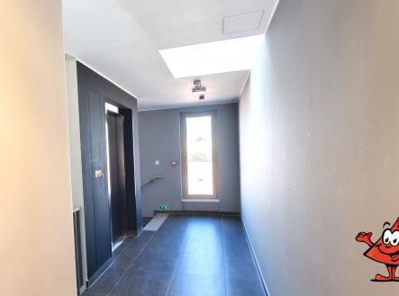 Malešická 3+KK s Terasou a 2x gar -výtah na chodbě