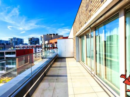 Pronájem bytu, 3+kk, 93 m²