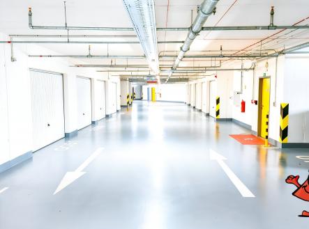 Malešická 3+KK s Terasou a 2x gar -garáže