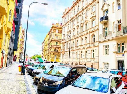 Pronájem bytu 4+KK v ulici Gorazdova, Praha 2 - ulice