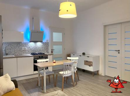 Pronájem bytu, 3+kk, 87 m²