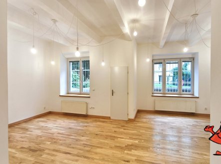 Pronájem kanceláře, 48 m²