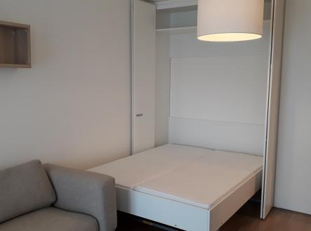 Pronájem bytu, 1+kk, 40 m²