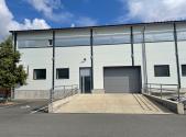 Pronájem komerčního objektu, průmyslový areál, 3 400 m²