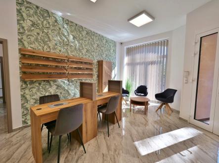 Pronájem obchodní prostor, 101 m²