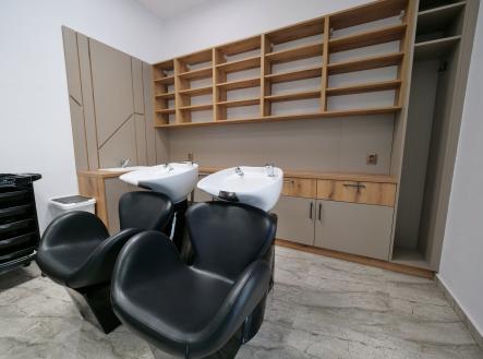 Pronájem obchodní prostor, 101 m²