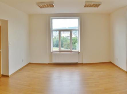 Pronájem kanceláře, 180 m²