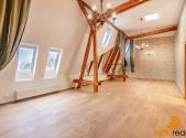 Prodej bytu, atypický, 77 m²