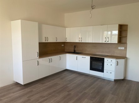 Pronájem bytu, 3+kk, 72 m²