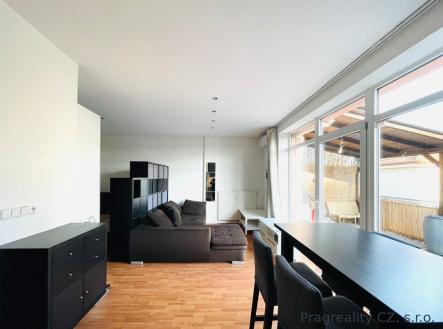 Pronájem bytu, 1+kk, 57 m²
