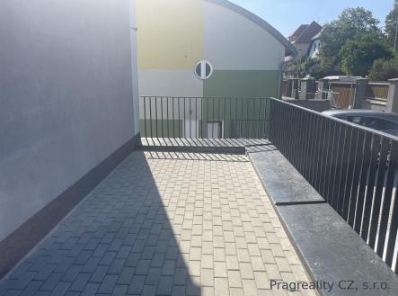 Pronájem bytu, 3+kk, 83 m²