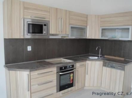 Pronájem domu/vily, 165 m²