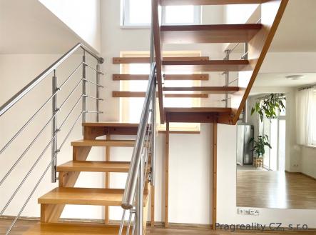 Pronájem domu/vily, 165 m²