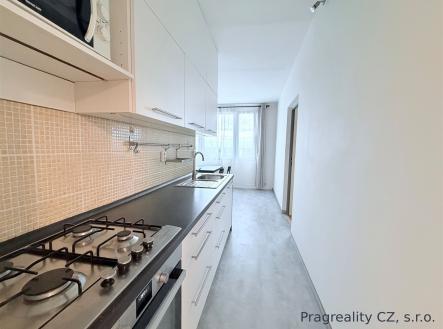 Pronájem bytu, 4+kk, 72 m²