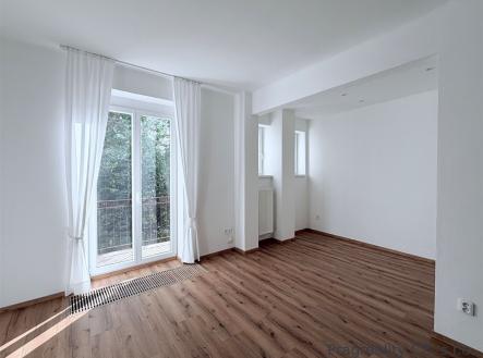 Pronájem bytu, 3+kk, 85 m²