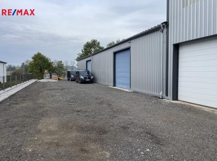 Pronájem skladovací prostor, 450 m²