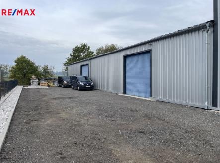 Pronájem skladovací prostor, 450 m²